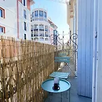 Διαμέρισμα Large Duplex 2br In Center Of 2 Min Walking And Free Parking