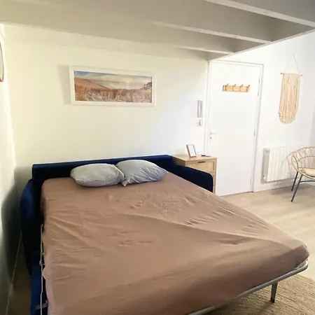 Large 2 Bedrooms Duplex - Center & Free Parking Lägenhet
