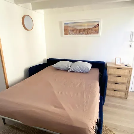 Large 2 Bedrooms Duplex - Center & Free Parking Lägenhet *