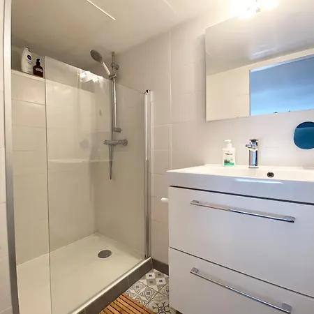 Lägenhet Large 2 Bedrooms Duplex - Center & Free Parking *