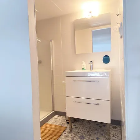 Lägenhet Large 2 Bedrooms Duplex - Center & Free Parking