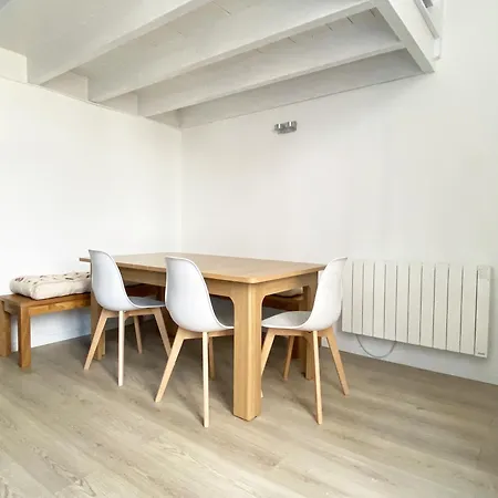 Apartmán Large 2 Bedrooms Duplex - Center & Free Parking *