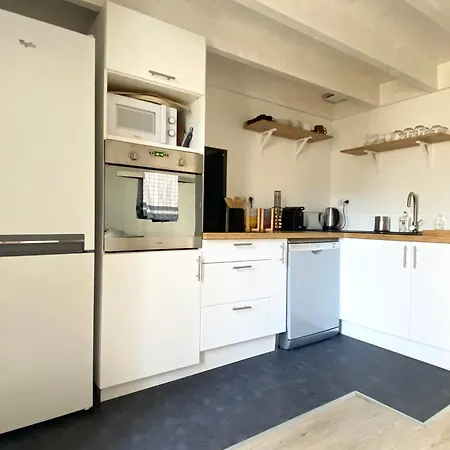 Lägenhet Large 2 Bedrooms Duplex - Center & Free Parking *