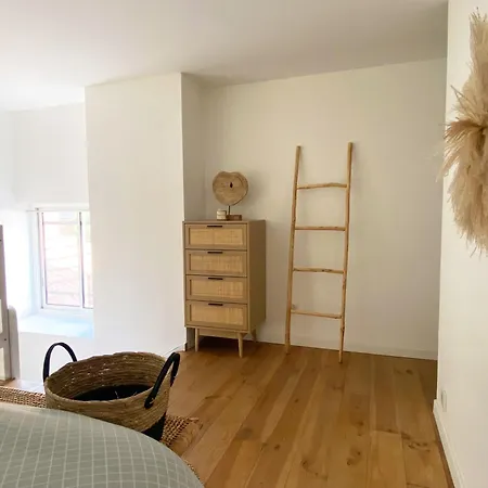 Large Duplex 2br In Center Of 2 Min Walking And Free Parking Arcachon